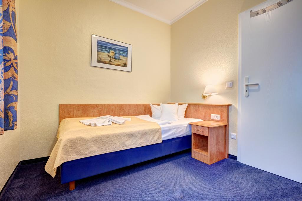 Haus Seeblick Hotel Garni & Ferienwohnungen Zinnowitz Habitación foto