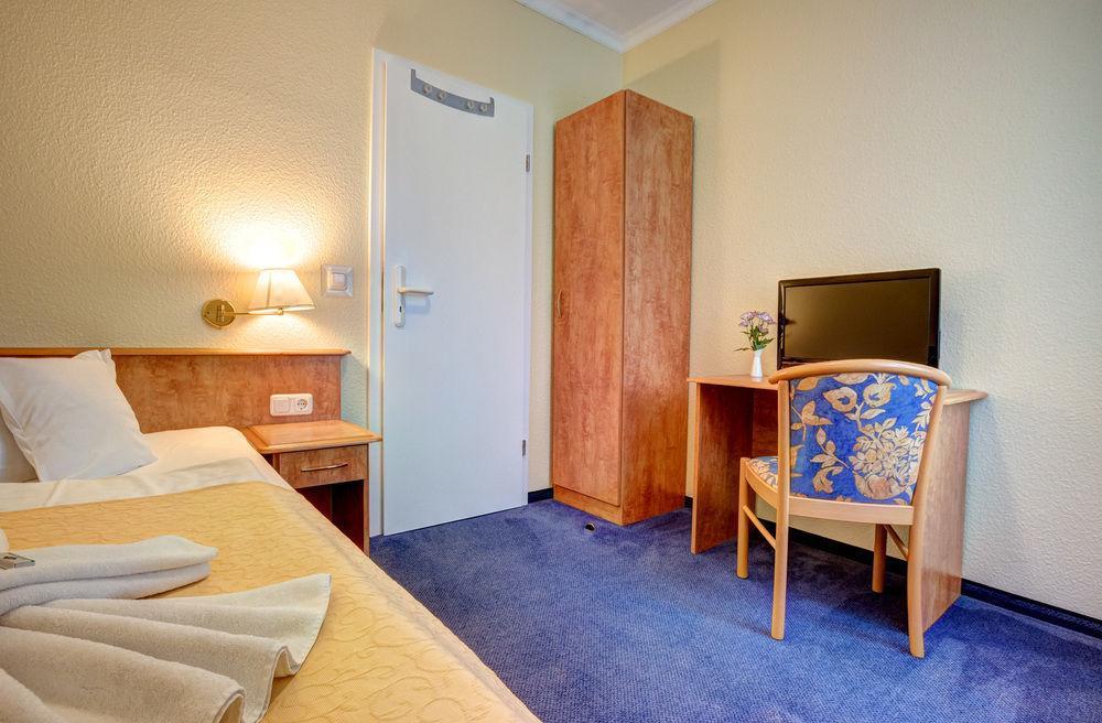 Haus Seeblick Hotel Garni & Ferienwohnungen Zinnowitz Exterior foto